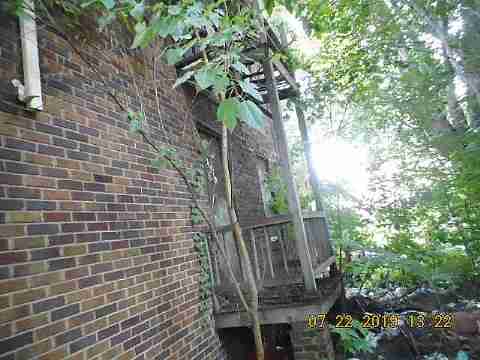 10410 Crocuslawn (8)_m.jpg